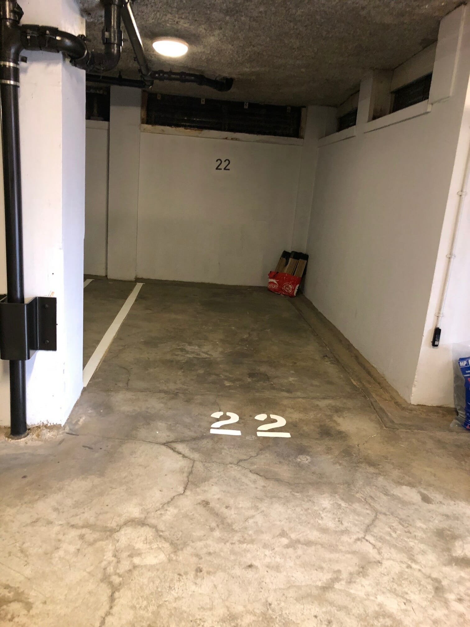 Parking in Secure covered parking in Notting Hill, W2 London Garages